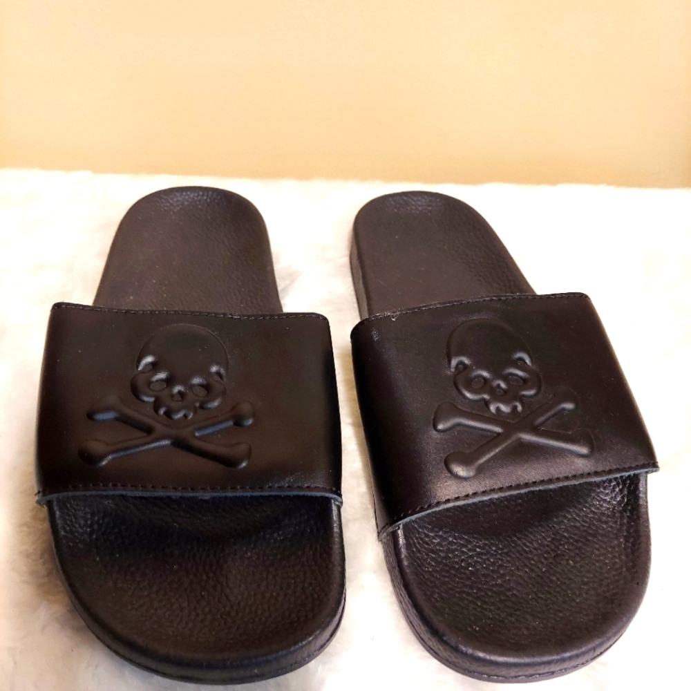 Skull slides